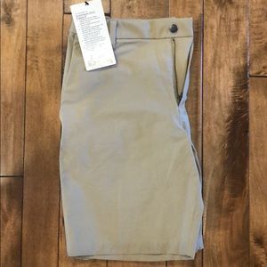 NWT Lululemon Commission Short Classic 9” - 34
